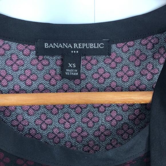 Banana Republic Factory Side Slit Top - Picture 4 of 6